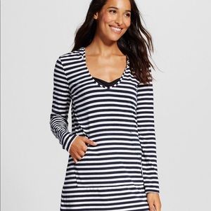 Target Merona beach cover up with good navy stripe